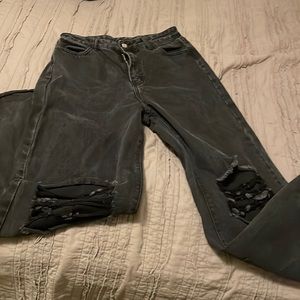 BLACK, Denim Straight leg Jean, NOT TRUE TO SIZE (L) But fits (M) / 20-26